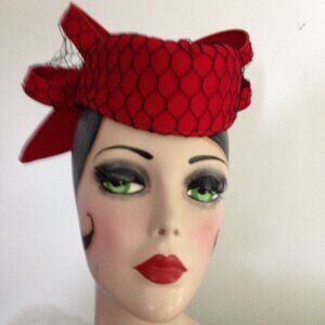Vintage Woman's RED FELT HAT WITH BOW